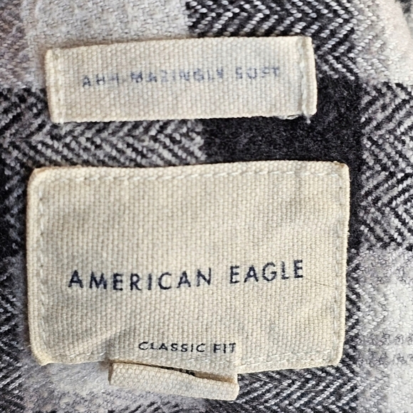 American Eagle Classic Fit Plaid Long Sleeve Button Up Shirt Sz L - Picture 6 of 9